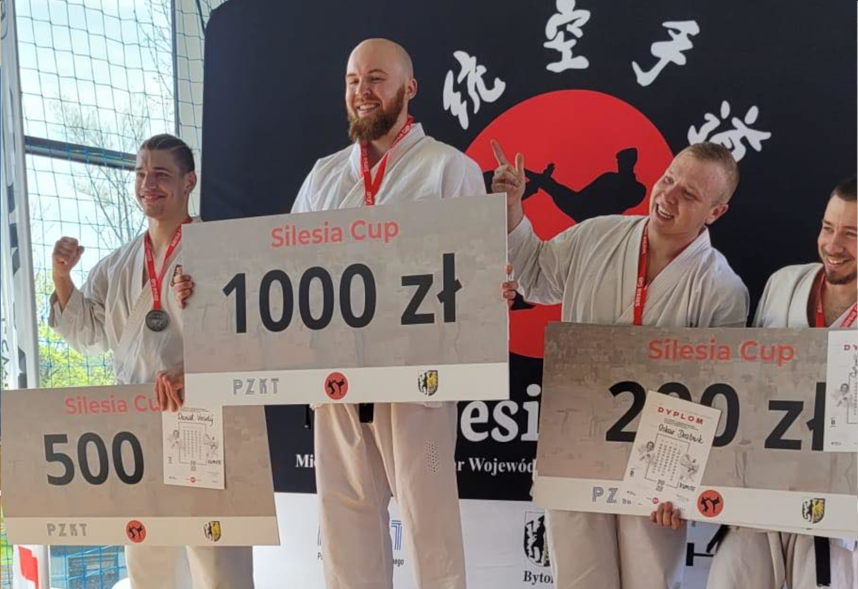 Sensei Oskar Drabiuk na podium